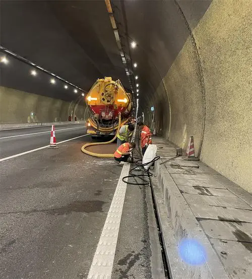 元谋隧道排水渠清淤